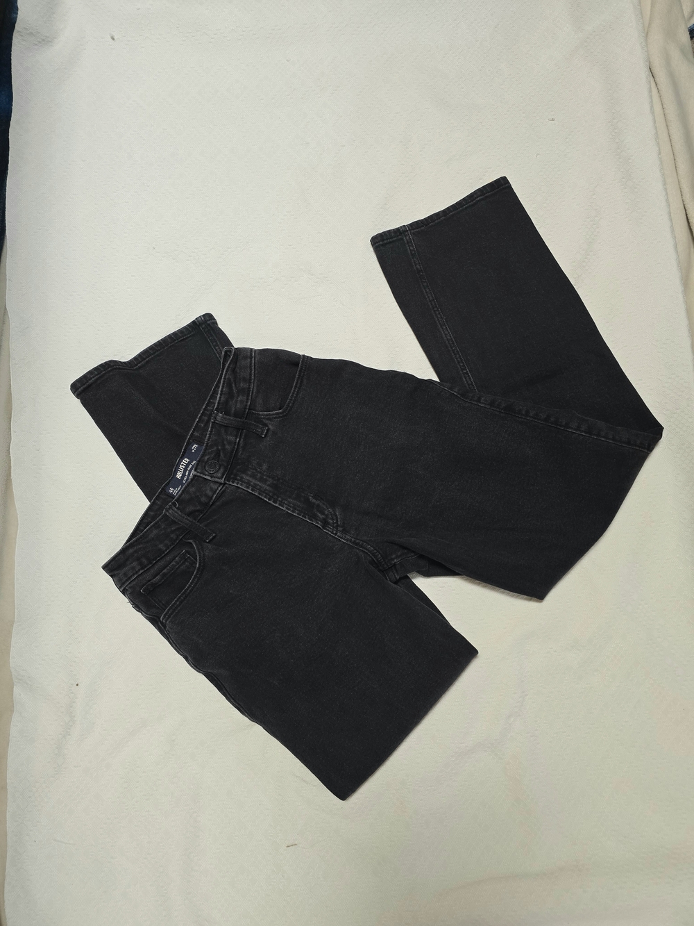 Hollister Black Ultra High-Rise Dad Jeans